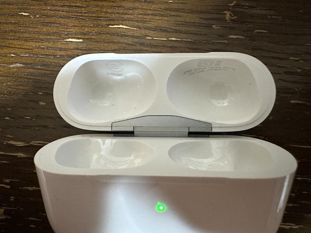 ろ*ん様 AirPods Pro 2 A3048 訳アリ