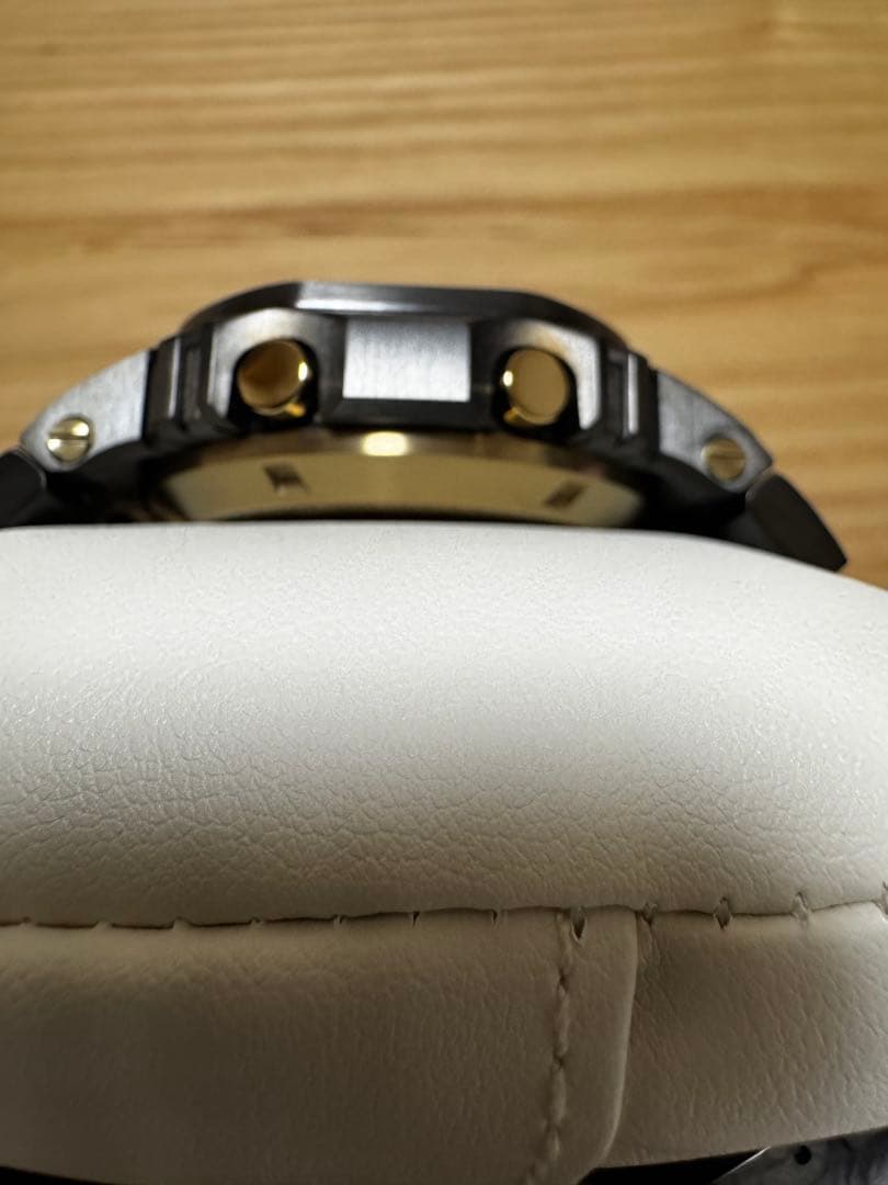 【試着のみ未使用品】G SHOCK MRG-B5000B-1JR