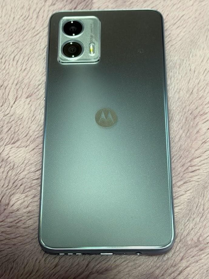 【美品】 motorola moto g 53y 5G シルバー SIMフリー
