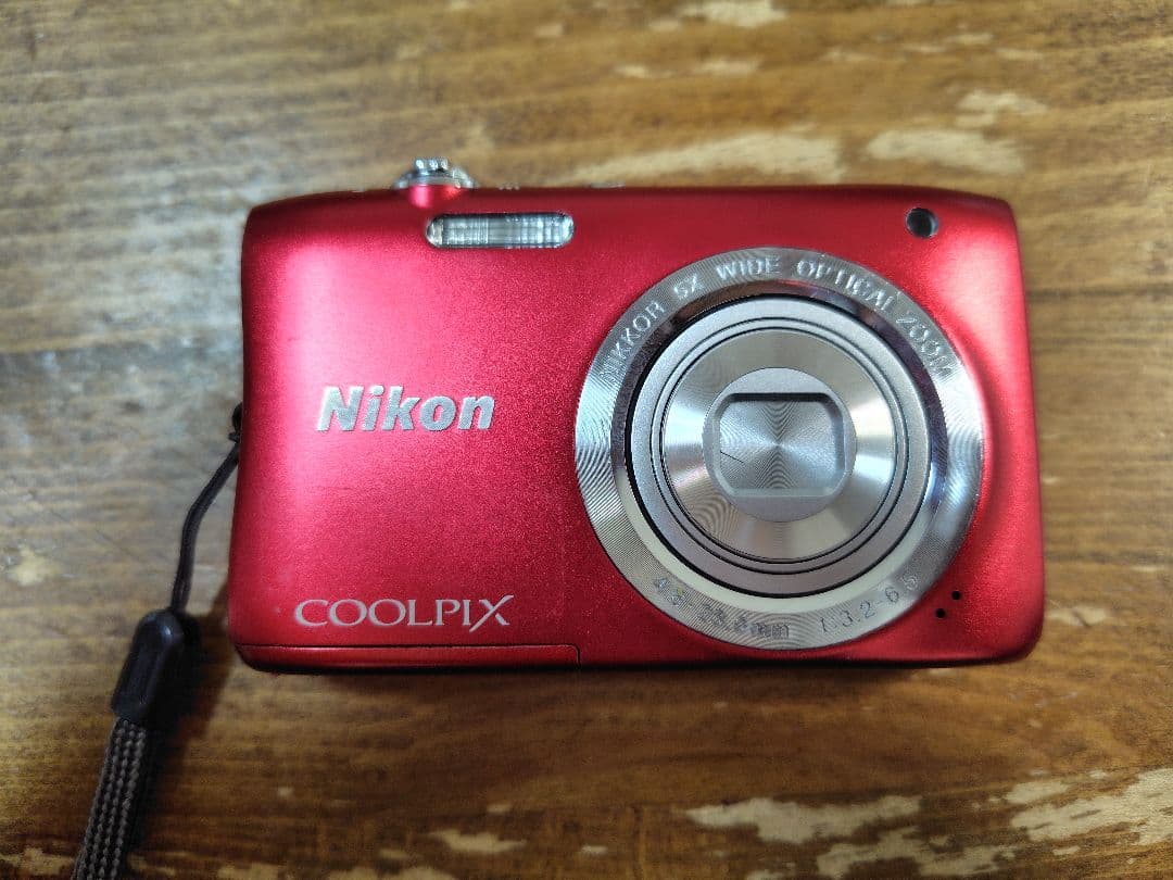 Nikon COOLPIX S2900　バッテリー、充電ケーブル、SDカード付き