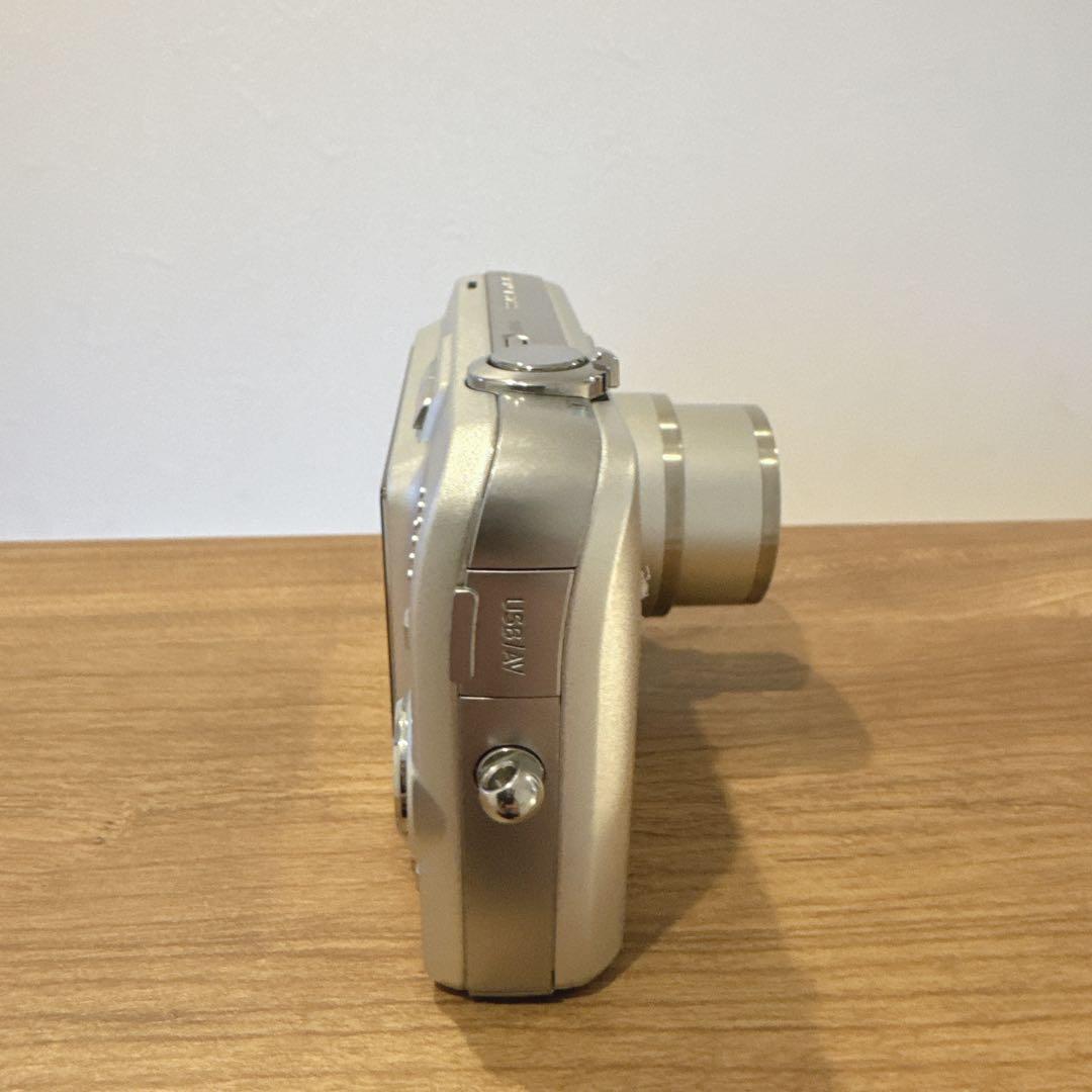CASIO EXILIM EX-Z1050 コンパクトデジタルカメラ