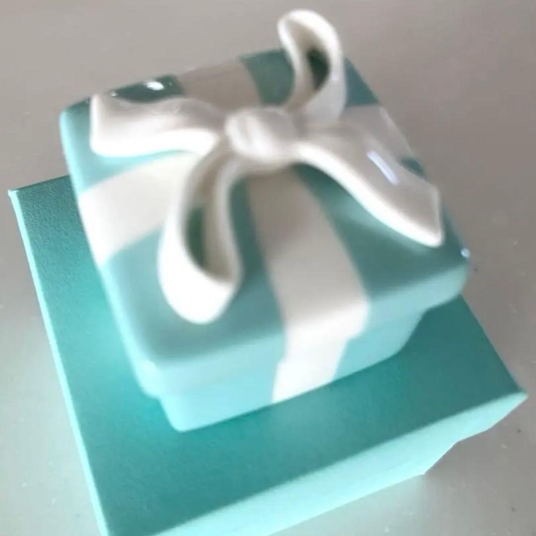 Tiffany & Co. ギフトボックス型アクセサリーケース