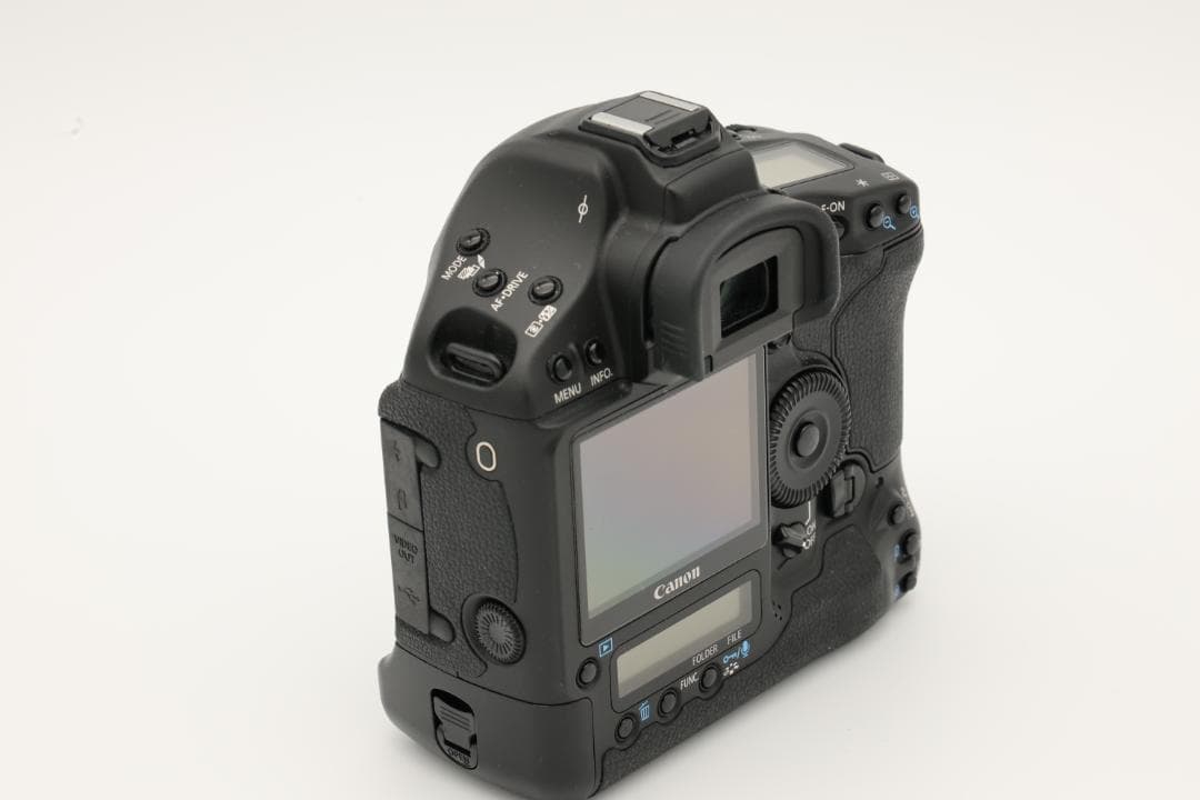 Canon EOS-1Ds Mark III デジタル一眼レフ