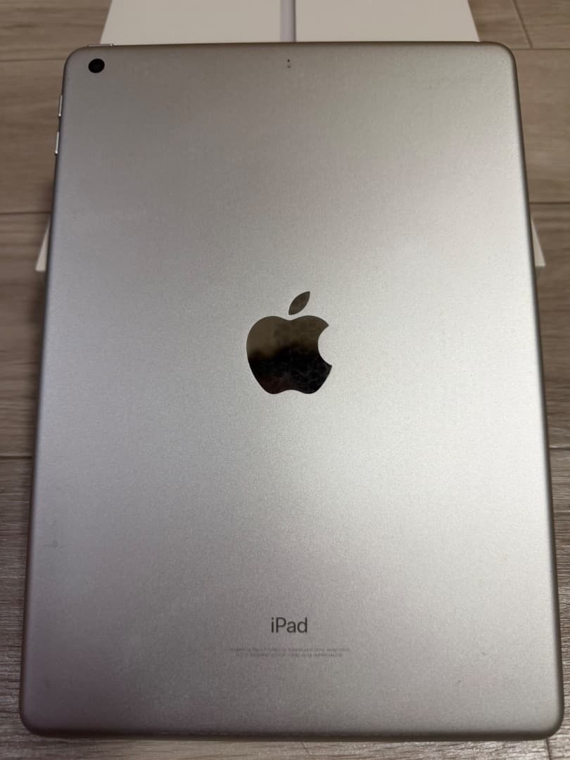 iPad 第6世代 9.7インチ（A1893）／32GB