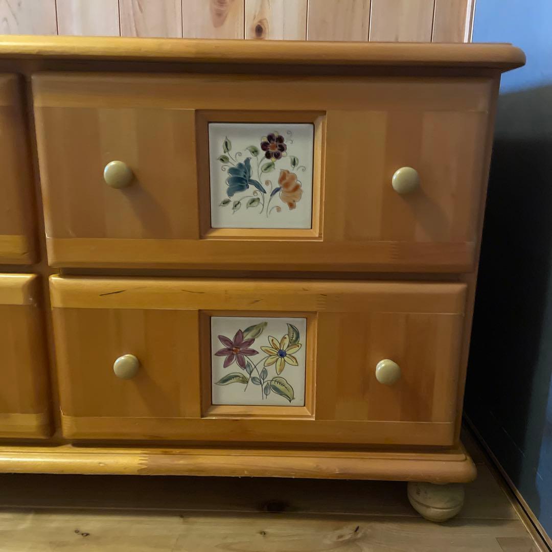 ナチュラルウッド 花柄装飾 4引き出しチェスト