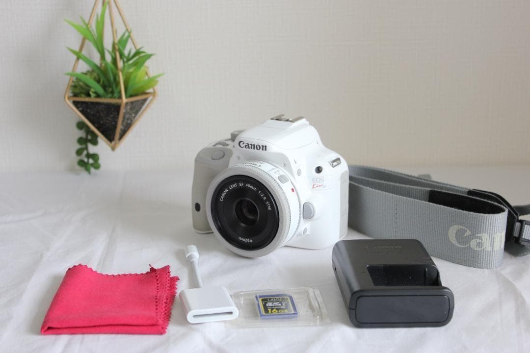 Canon Kiss X7 ホワイト 標準ズームセット 一眼レフカメラ