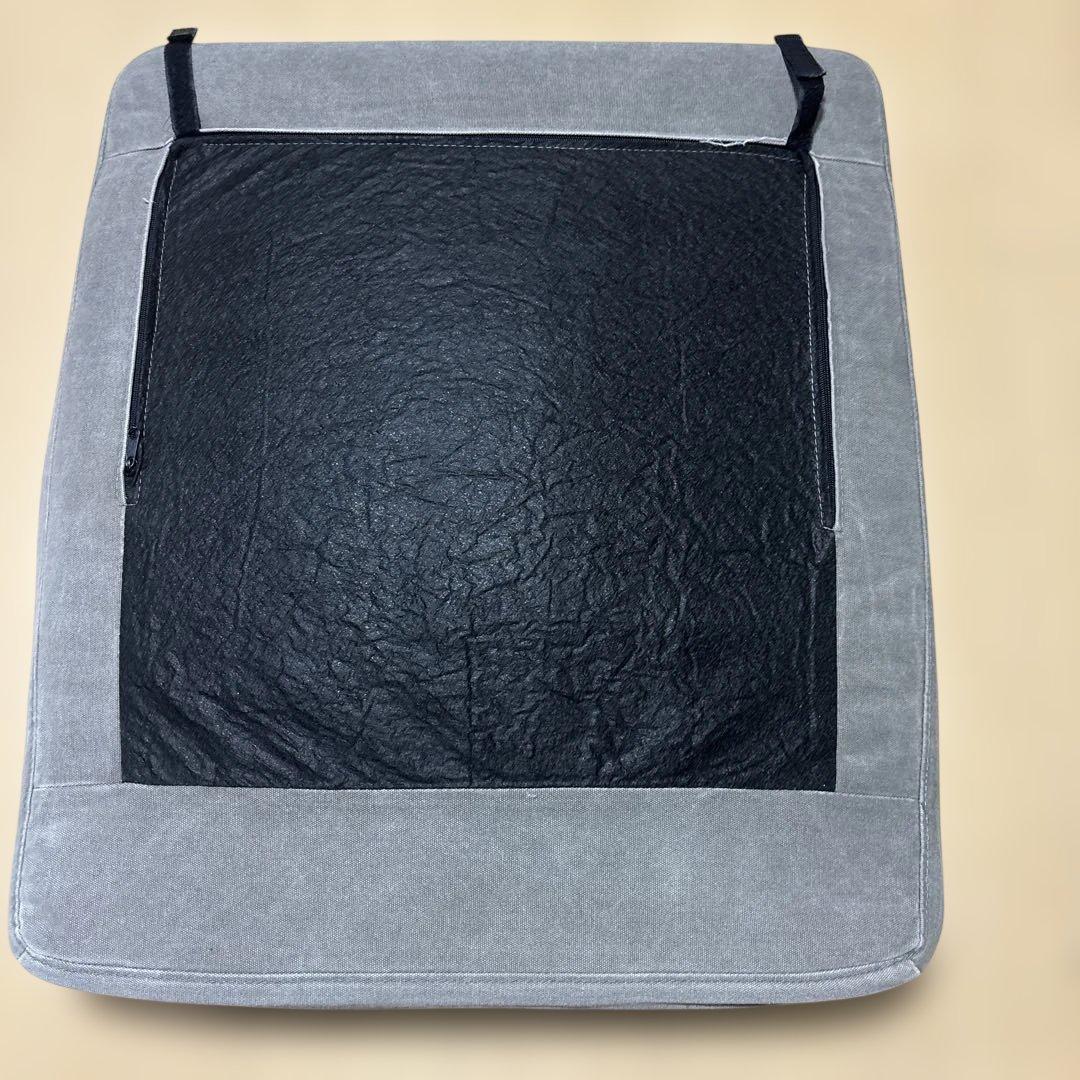 グレー2人掛けソファ