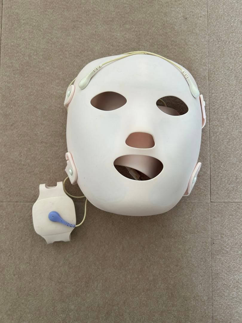 Moistureine 7 in 1 sheet 美顔器