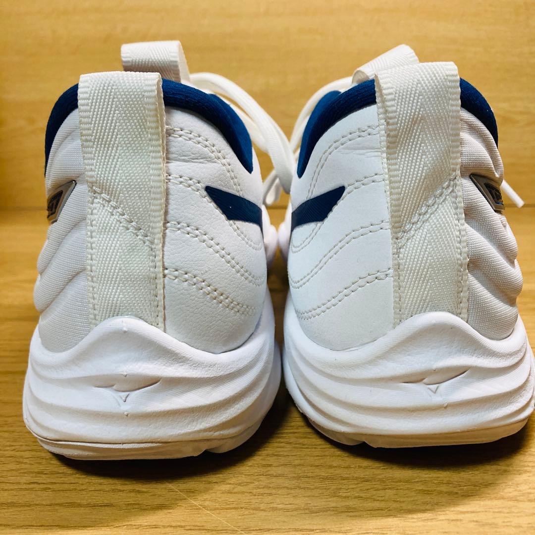 MIZUNO　ウェーブモーメンタムエリート　25.5㎝　バレーボールシューズ