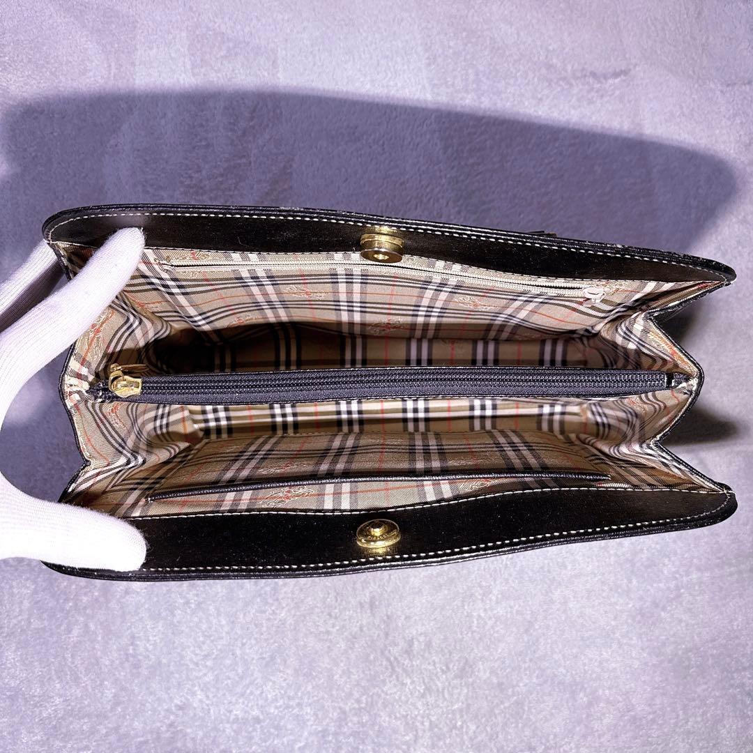 【未使用】バーバリー ブリーフケース ノバチェック ゴールド金具 3層 自立 黒