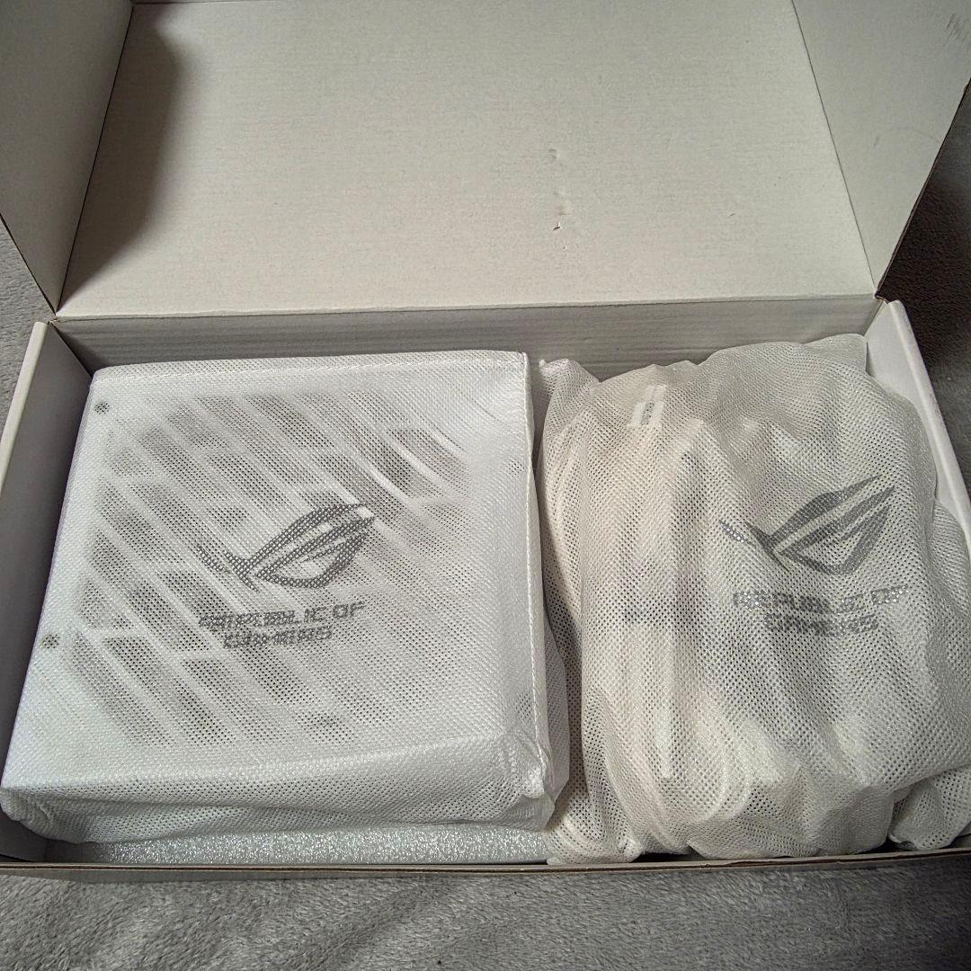 ☆*☆様 ROG STRIX 850W WHITE EDITION 電源ユニット