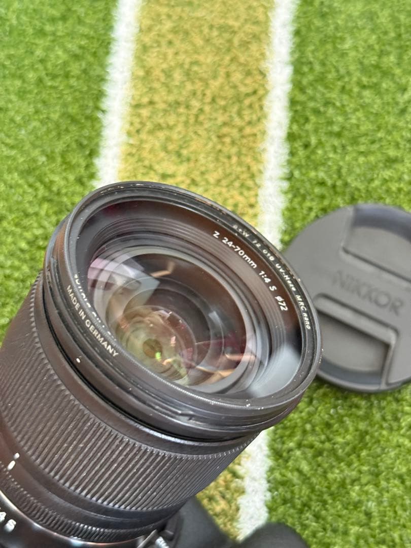 デジタルカメラ Nikon Z6 + NIKKOR Z 24-70mm f/4 S