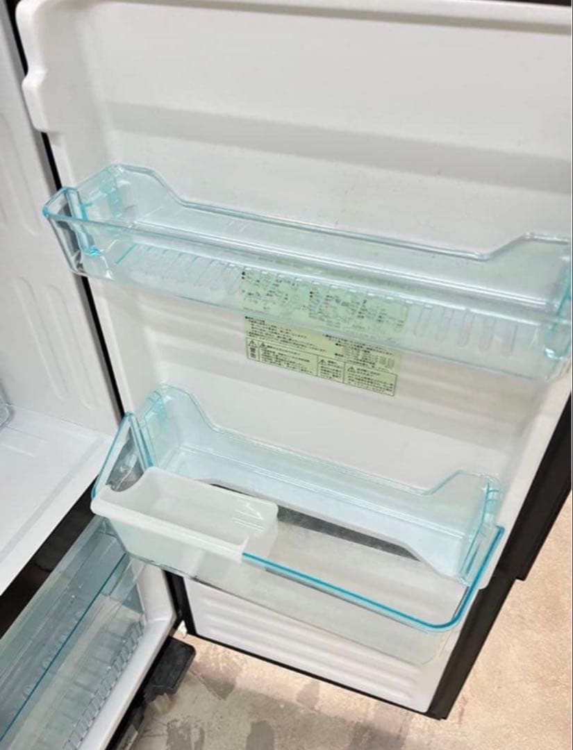 2018年式 110L ユーイング冷蔵庫 UR-FG110J