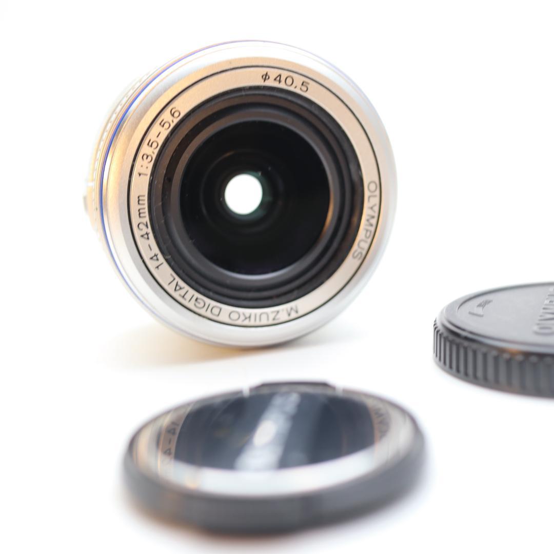 OLYMPUS PEN E-P1 TWO LENS KIT　２レンズキット　白