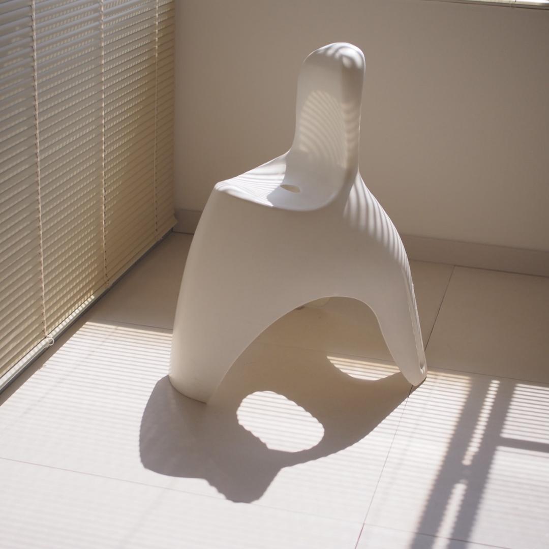 ぽよんとしたチェア ホワイト