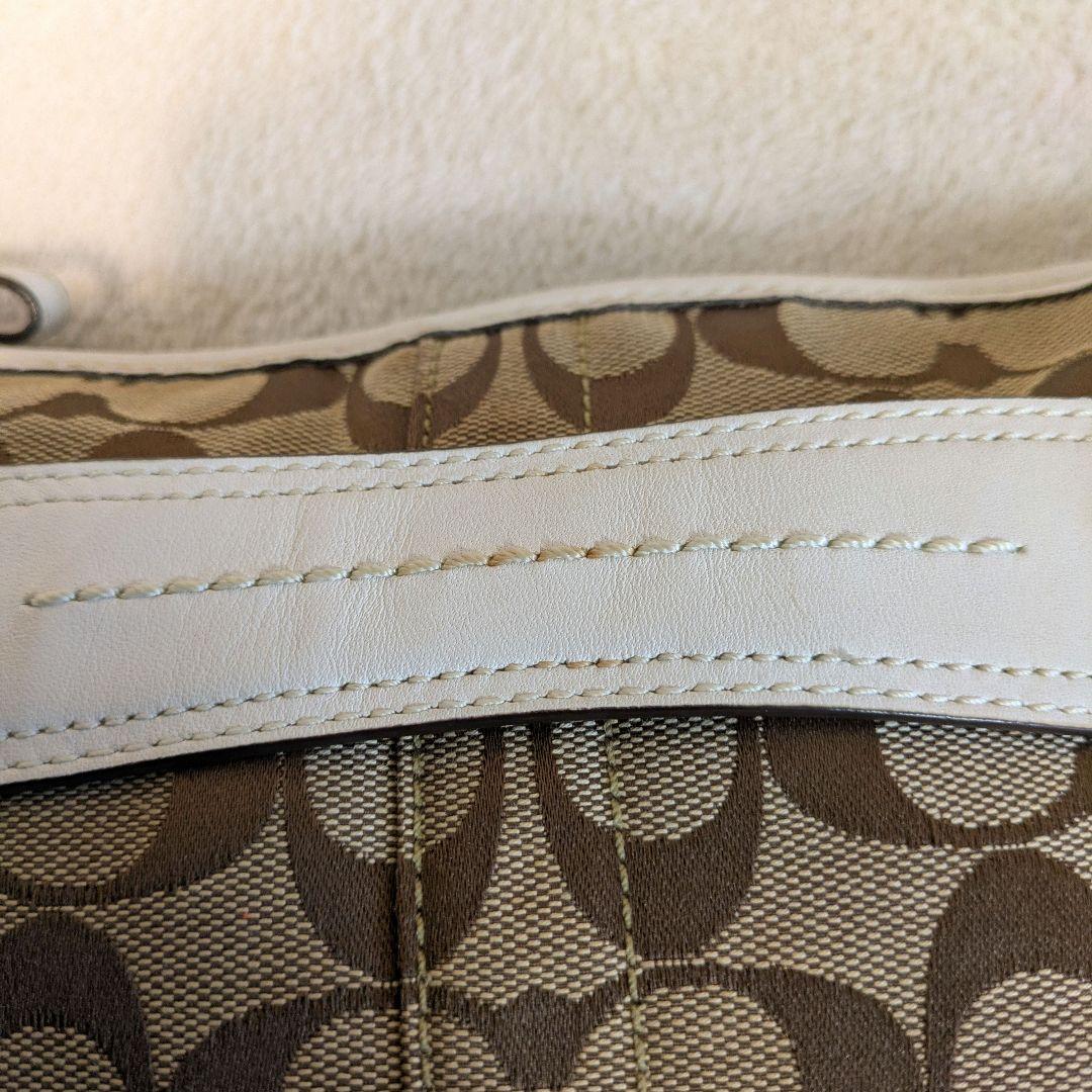 COACH Shoulder Bag Signature WHITE コーチ