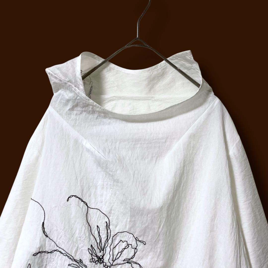 慈雨 センソユニコ アシンメトリーブラウス 変形 花柄 刺繍 ゆったり L 白