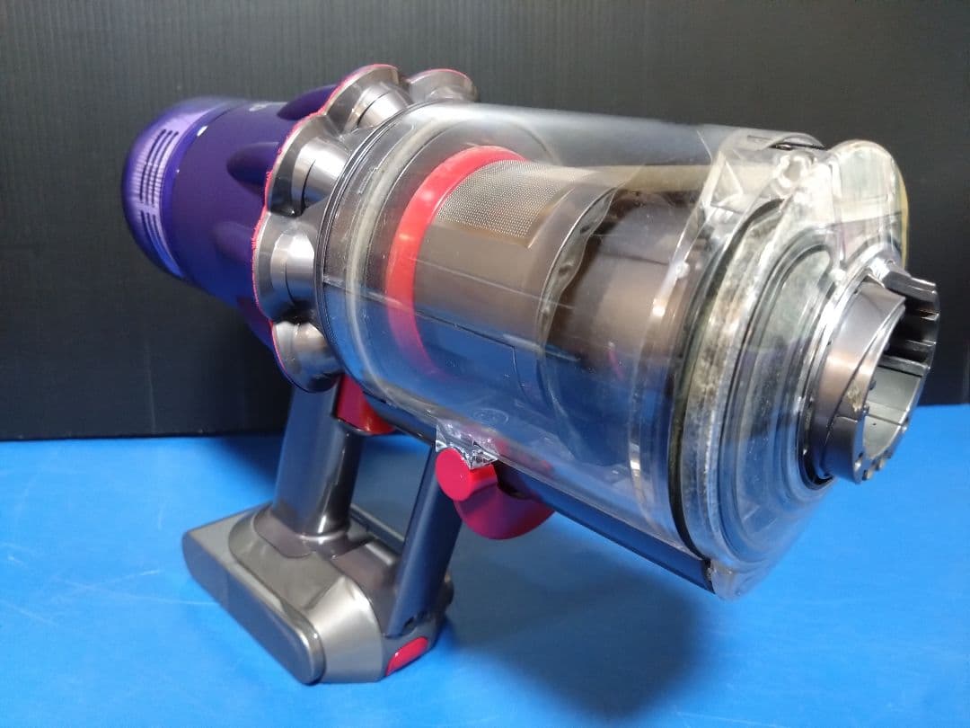 dyson‼️お買い得品！デジタルスリム フィラフィ SV18