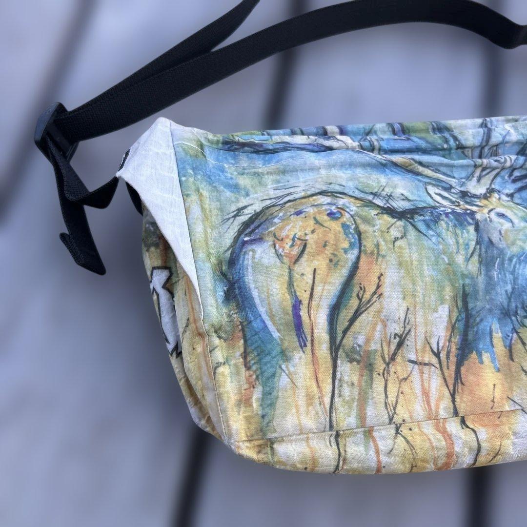 HIGH TAIL DESIGNS ポーチ