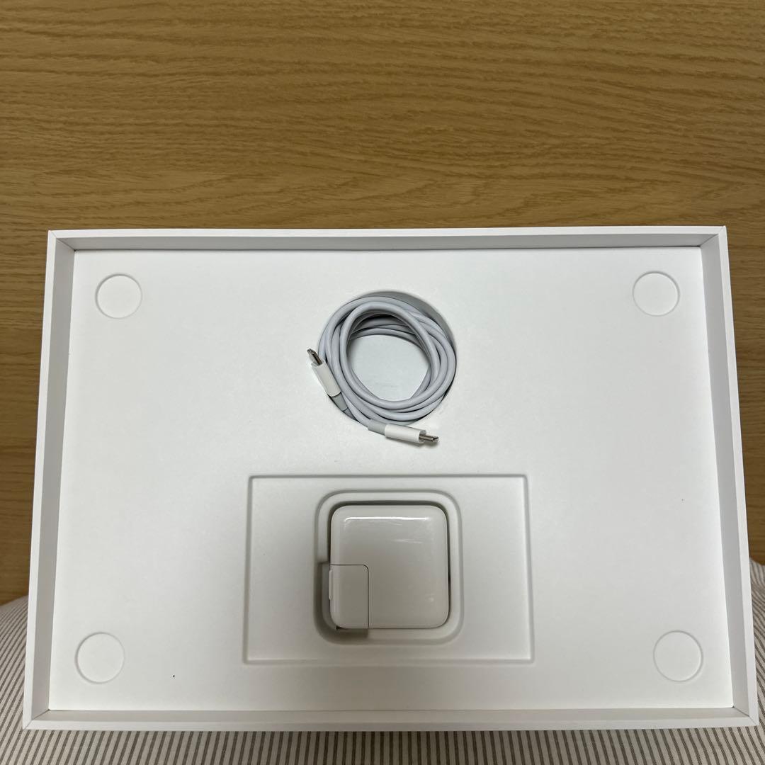 【値下げ中】M1 MacBook Air メモリ8GB ストレージ256GB