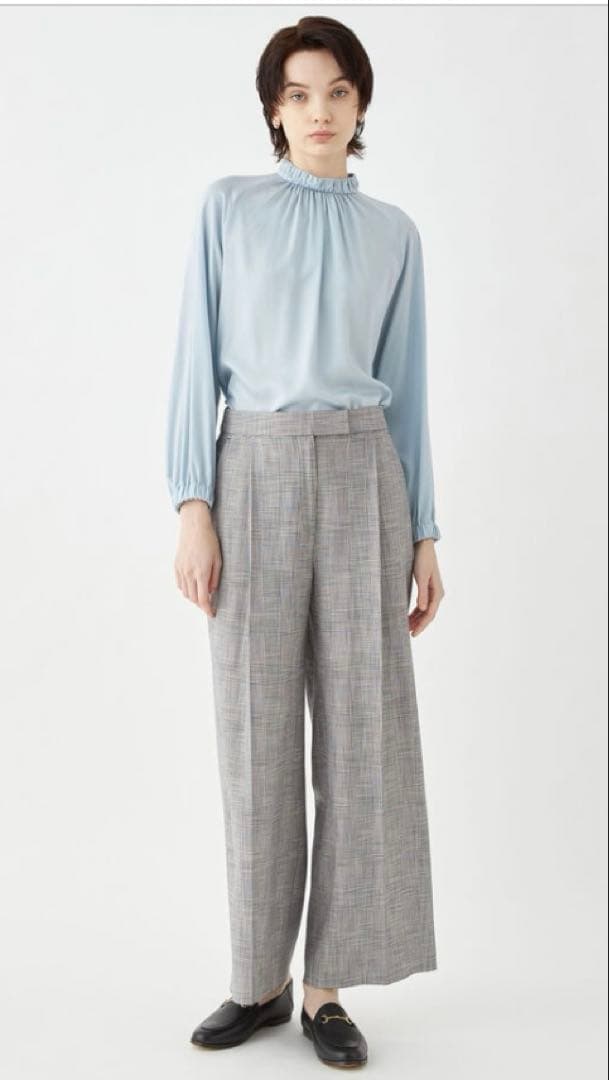 24SS トゥモローランド ウォッシャブルサテン スタンドギャザーカラーブラウス