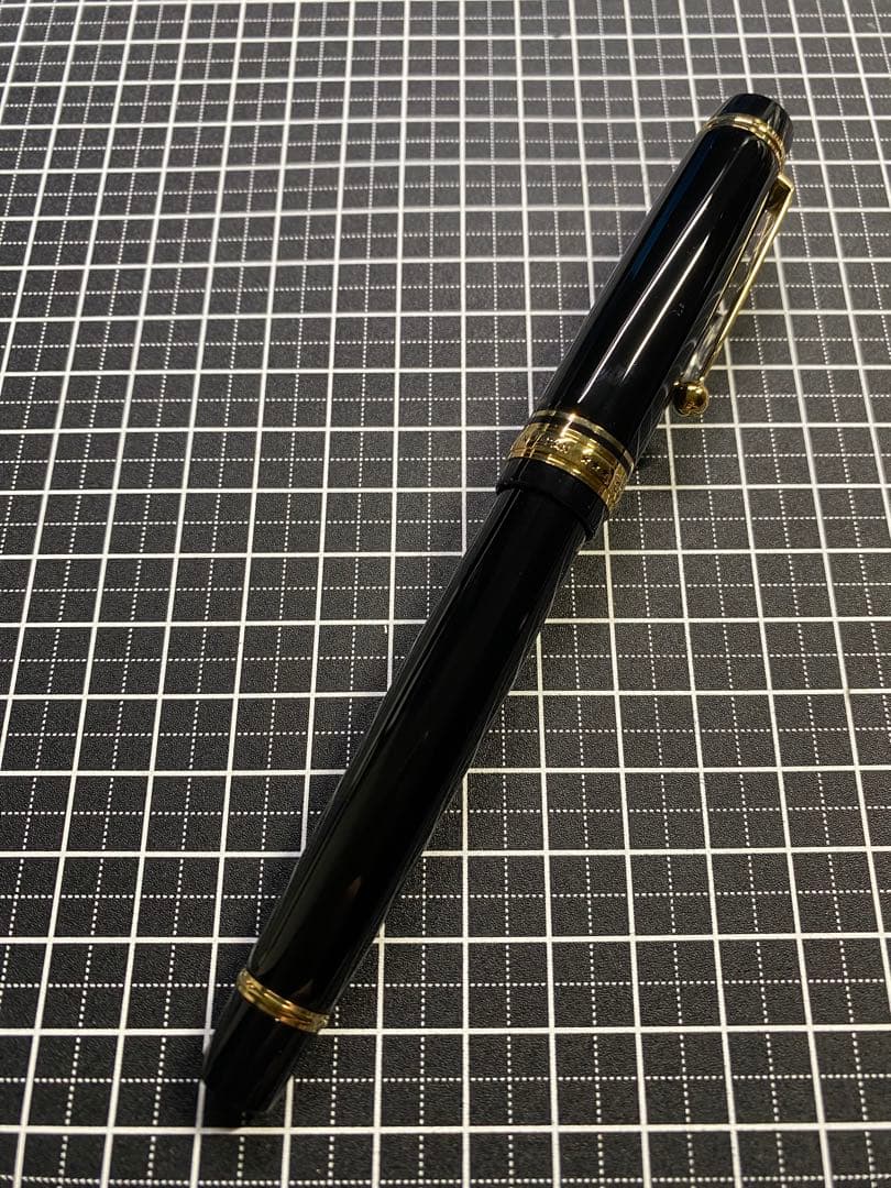 PILOT CUSTOM 845 漆黒　万年筆　字幅M