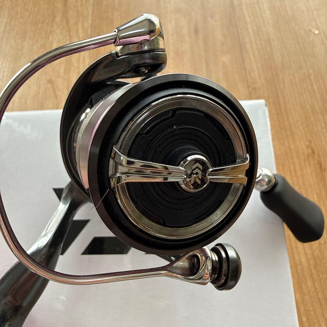 ダイワ LT2000S-P スピニングリール