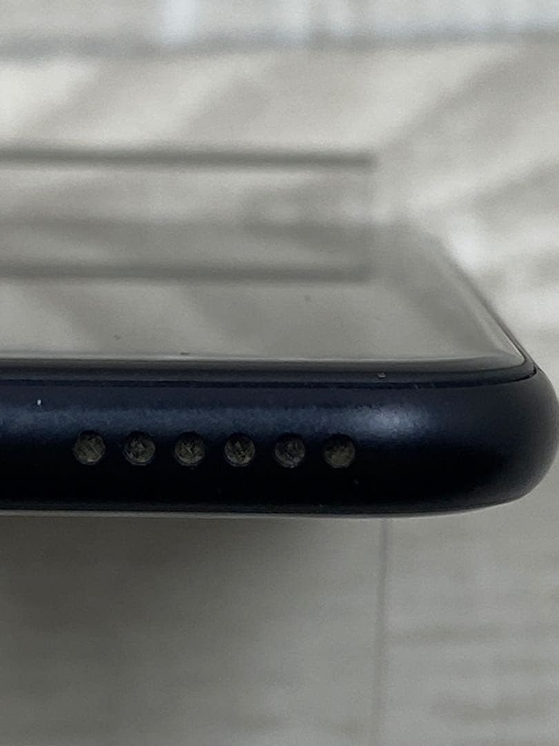 iPhone SE 第二世代 64GB SIMロック無し ブラック