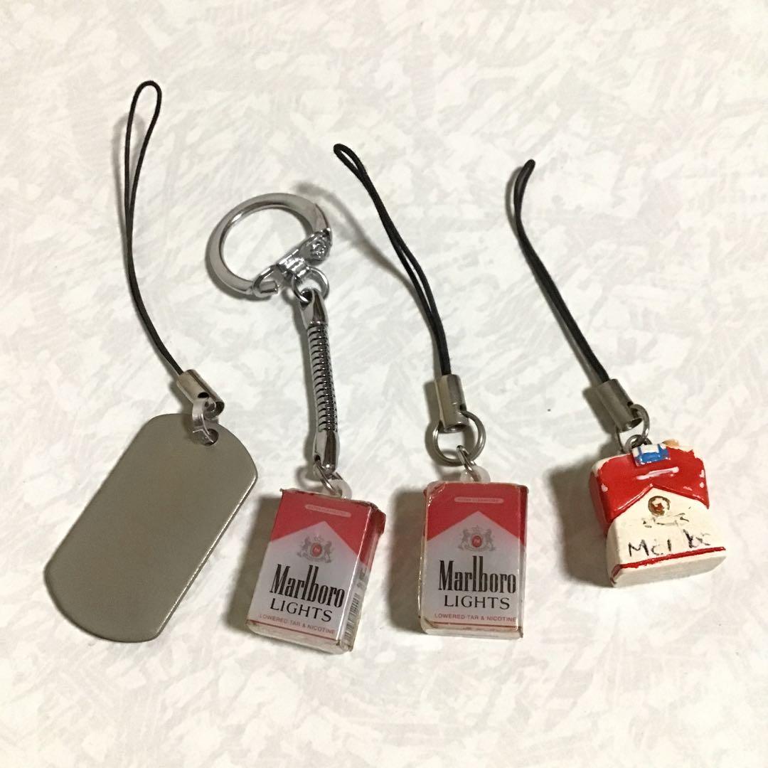 マルボロ Marlboro ポスター 店頭ステッカー 缶灰皿 ストラップ など