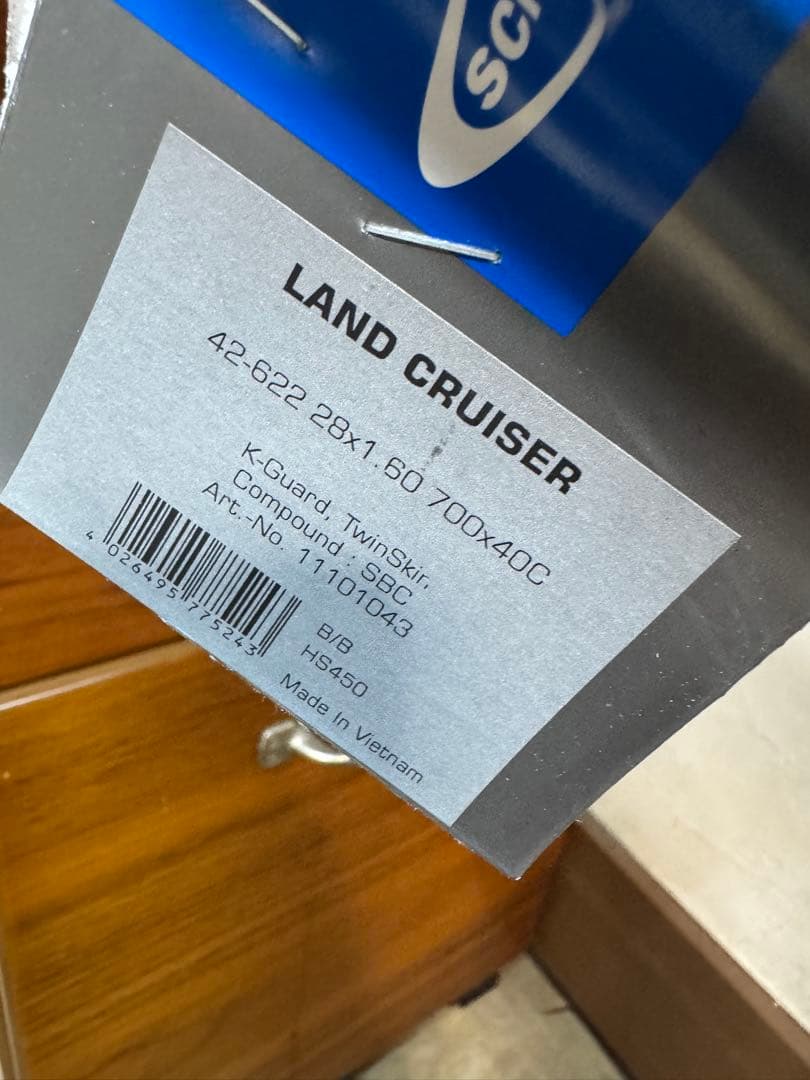 シュワルベ　ランドクルーザー　700✖︎40C