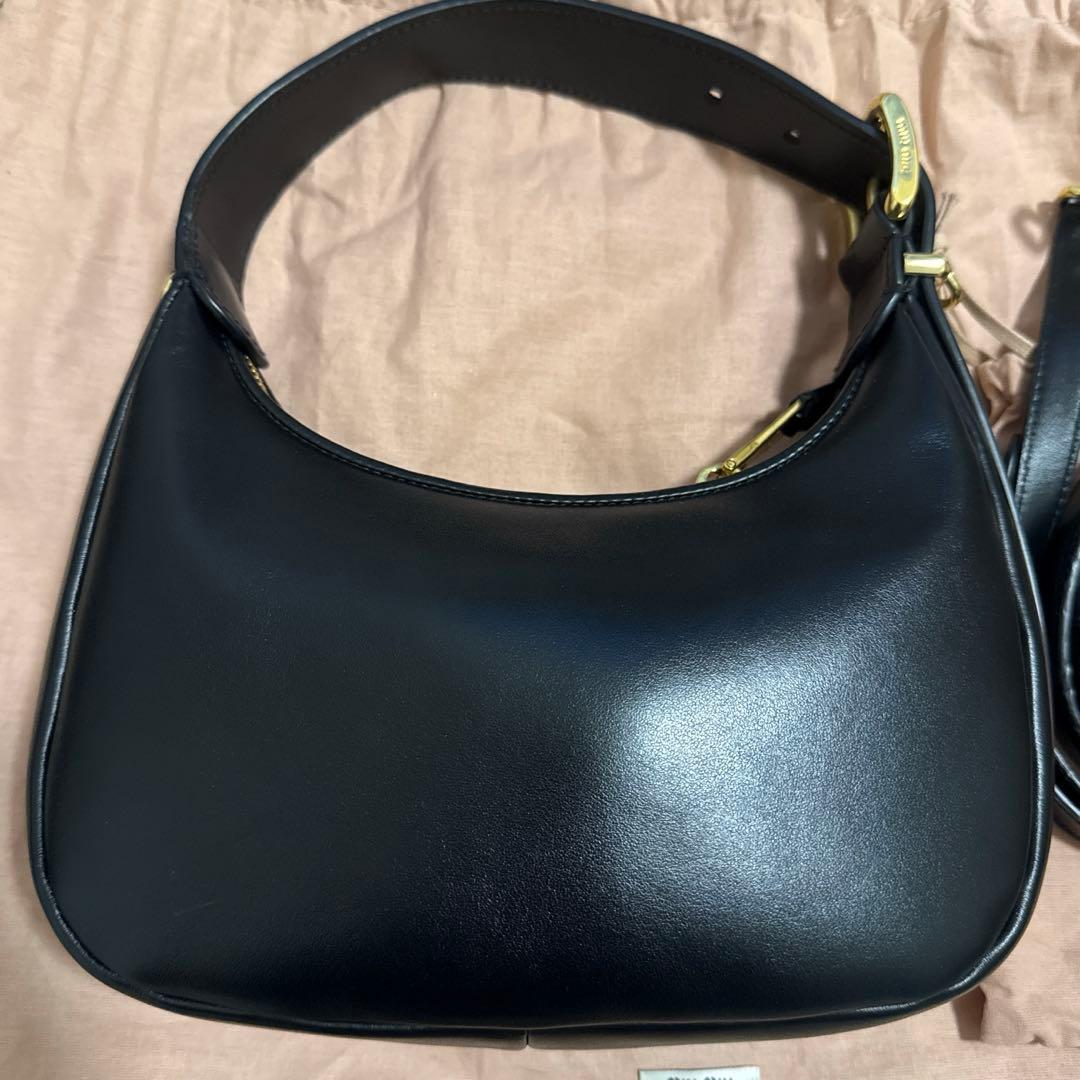 MIUMIU ミュウミュウ　ホーボーバッグ　2way(ショルダー・ハンドバッグ)