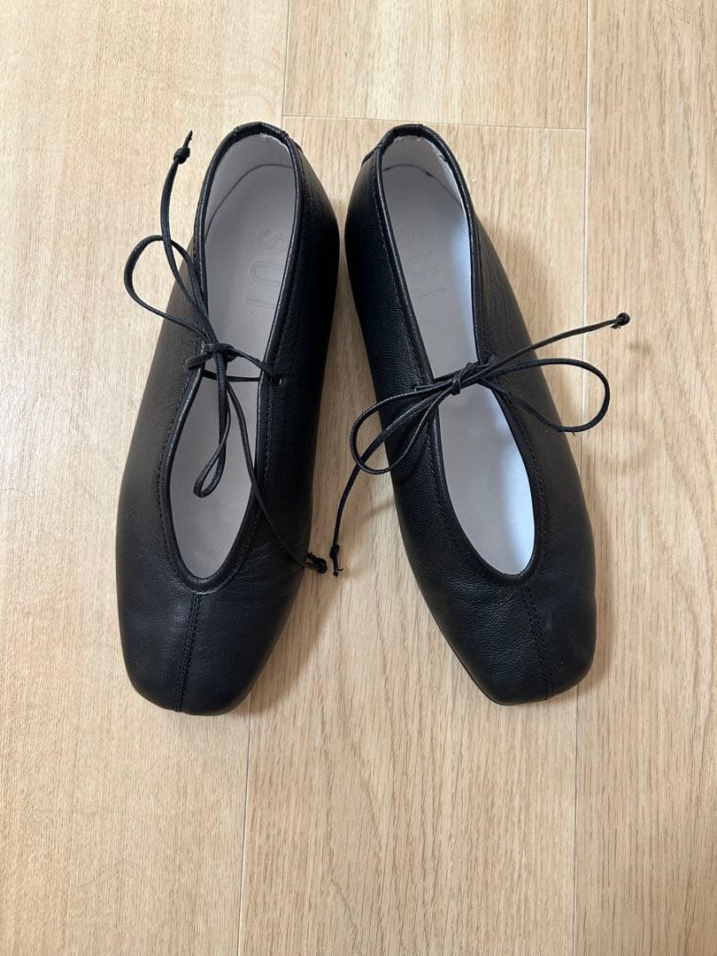 SUI レースアップシューズ ブラック