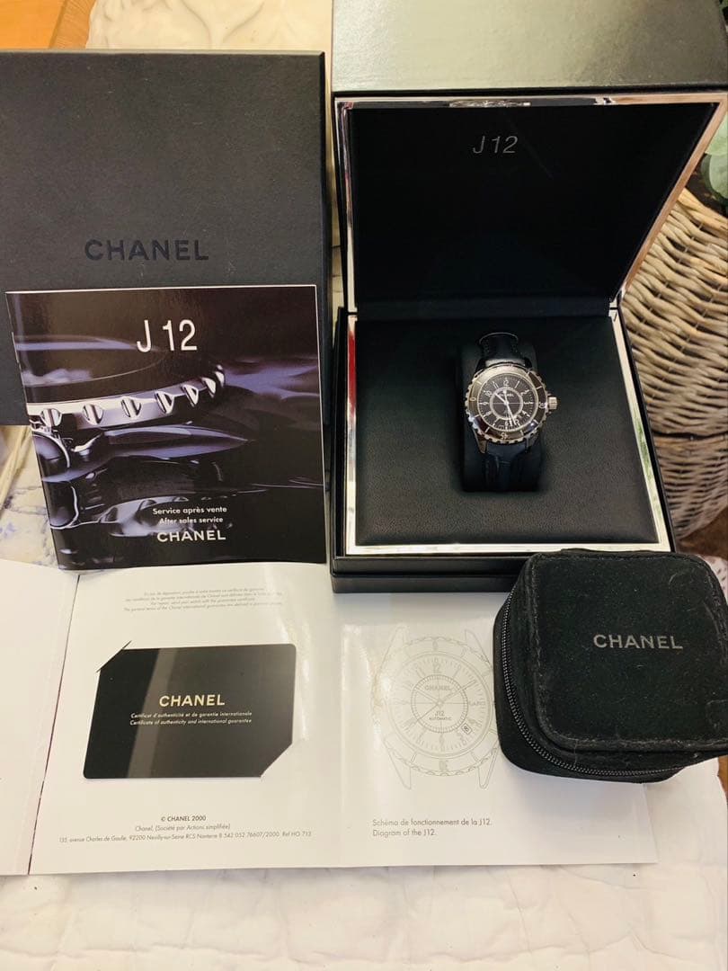 シャネルJ12キャリパー33m革ベルト ブラックセラミックレディースクォーツ