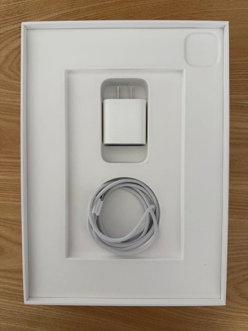 【くろ】Apple iPad Pro 11インチ シルバー 本体