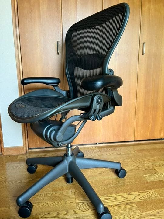 ハーマンミラー　アーロンチェア