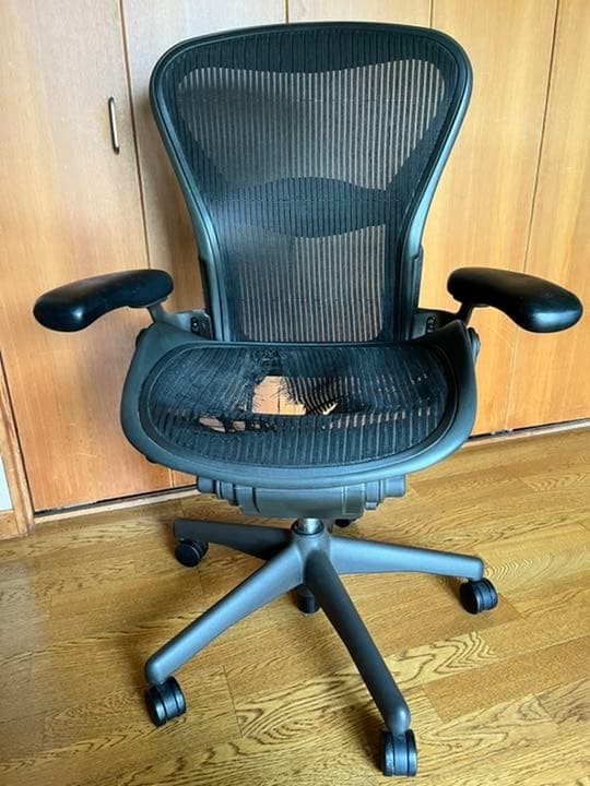 ハーマンミラー　アーロンチェア