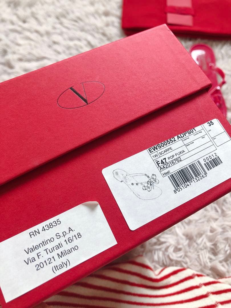 新品未使用Valentino ピンク サンダル 35