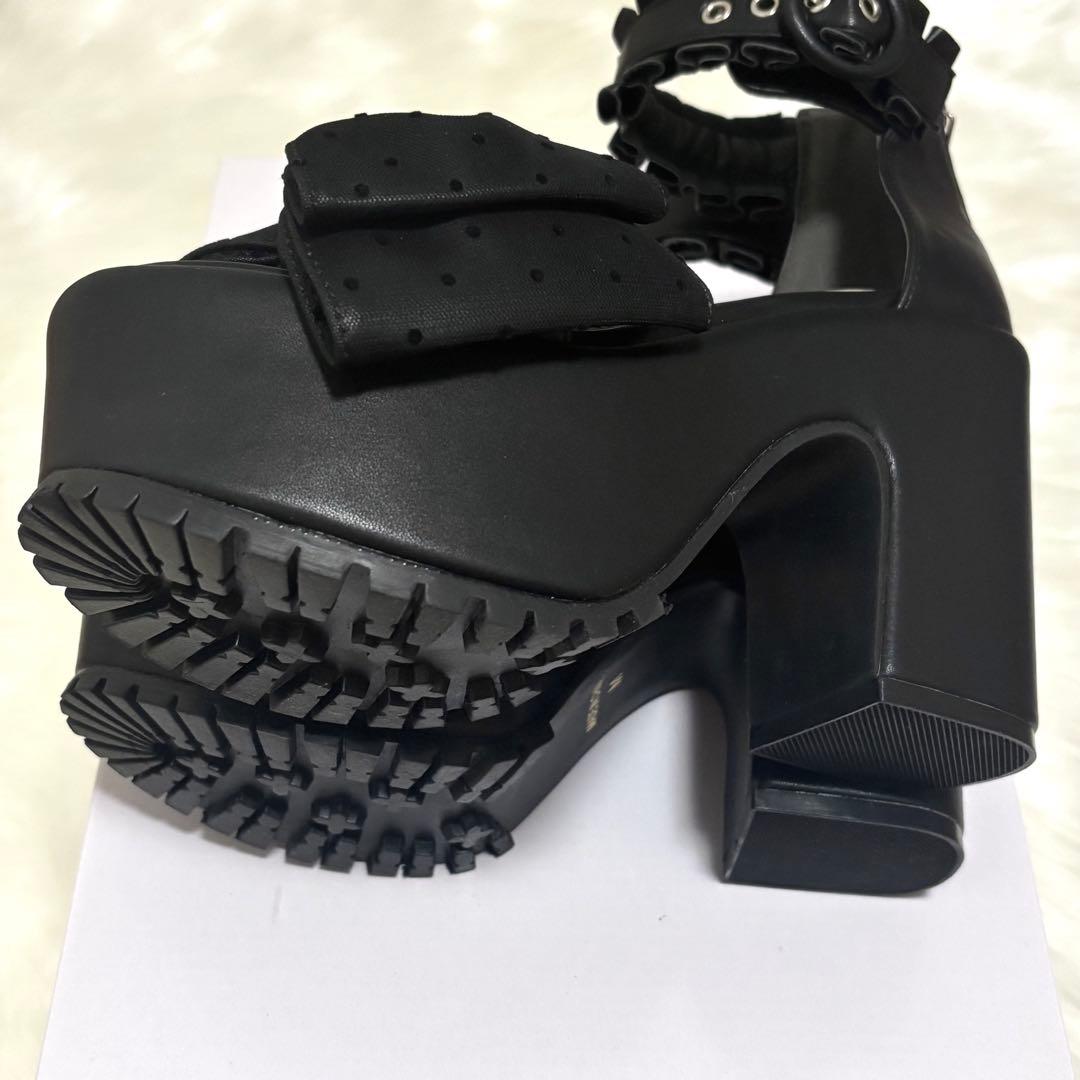 pium ボリュームリボンフリルベルトサンダル