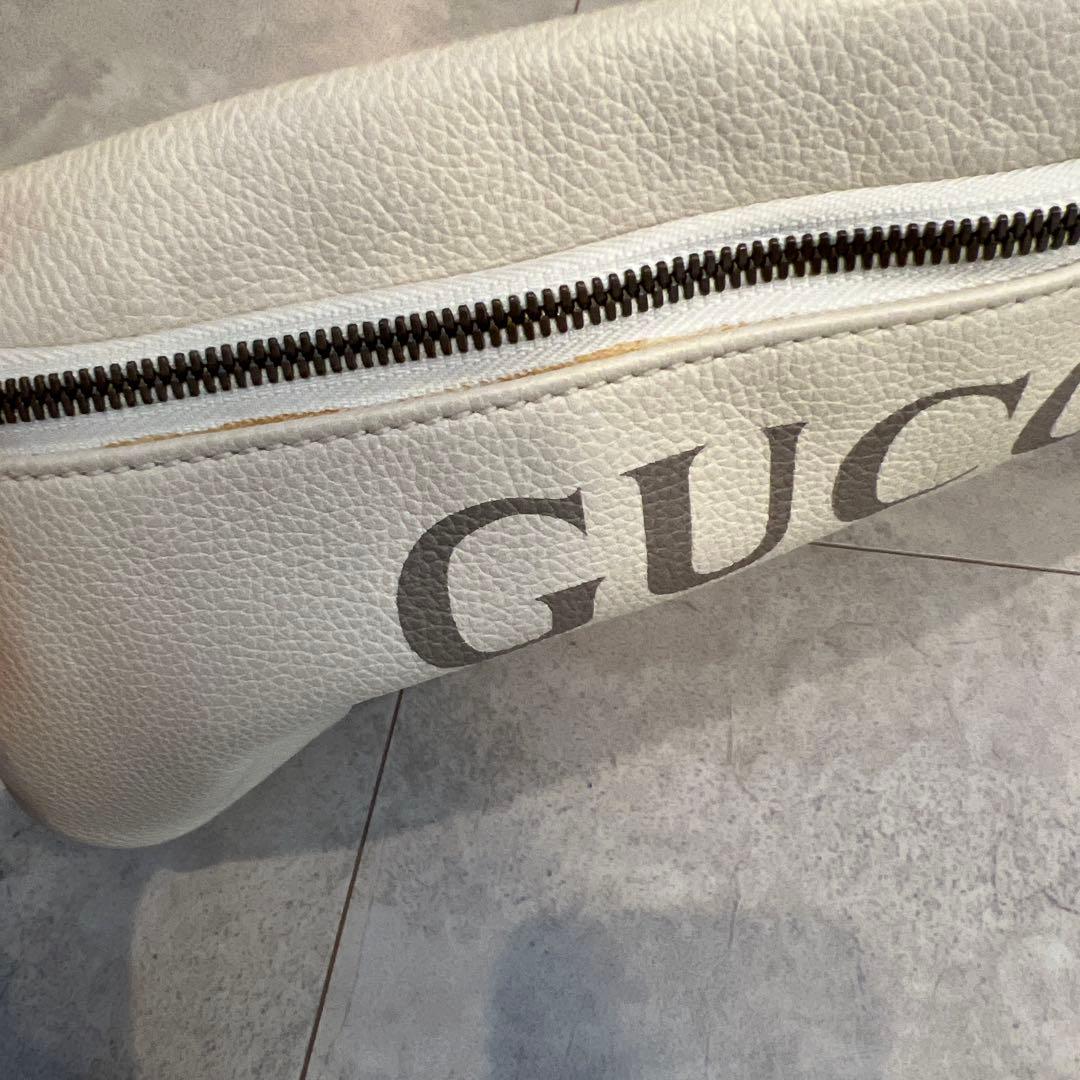 GUCCI ♡ロゴボディバッグ・ウエストポーチ