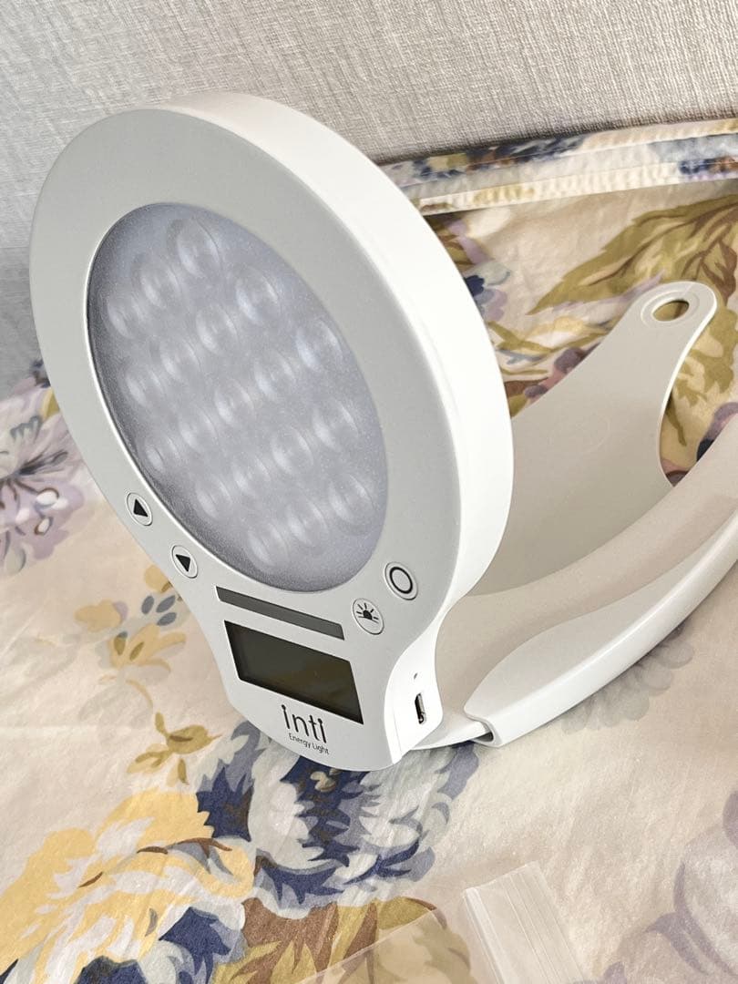 【半額】Inti4s トトノエライト先発品　生産終了　2万ルクス　めざましライト