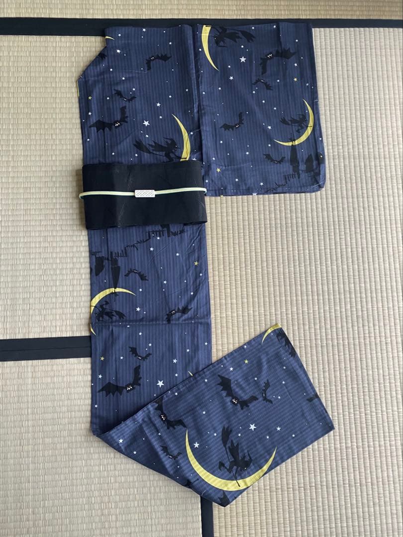 夏のセール10.000→8000円　浴衣　未使用　ネイビー　ハロウィンみたいな柄