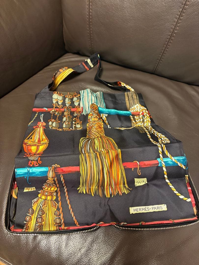 新品　HERMESエルメス　シルキーポップ　　携帯サブエコバッグ