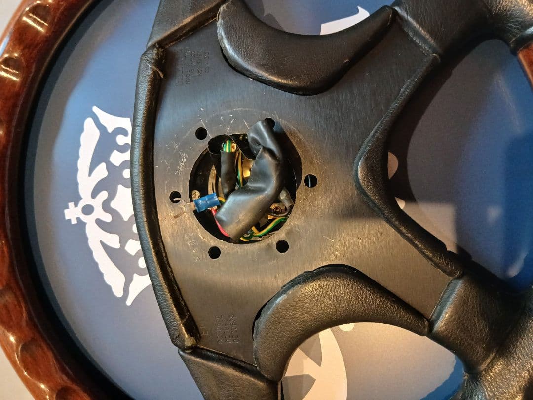 momo ステアリング　オリンピックⅢ　美品当時物