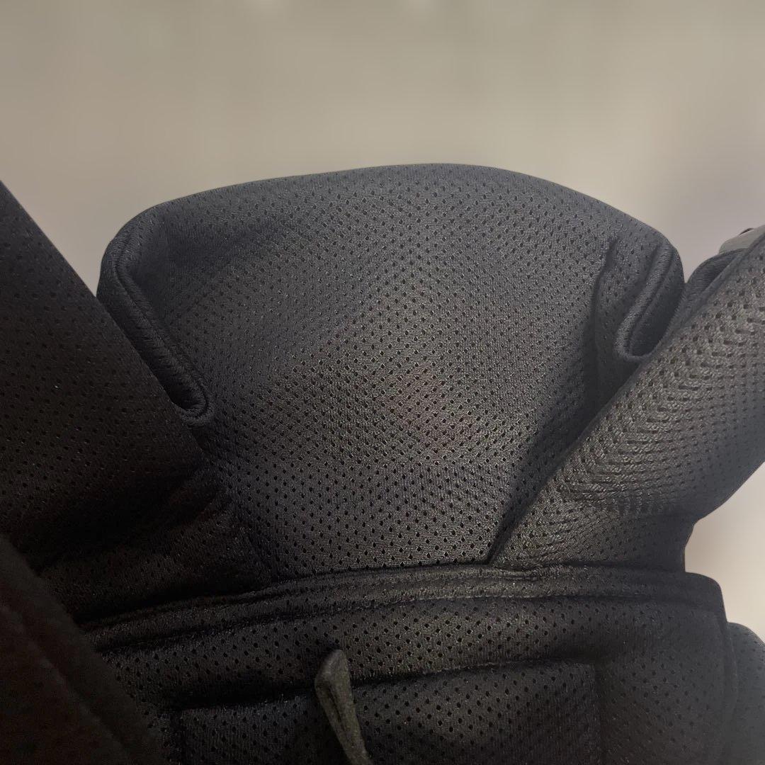 美品　ピトレスク Pittoresk ベビーキャリア ファースト 抱っこ紐