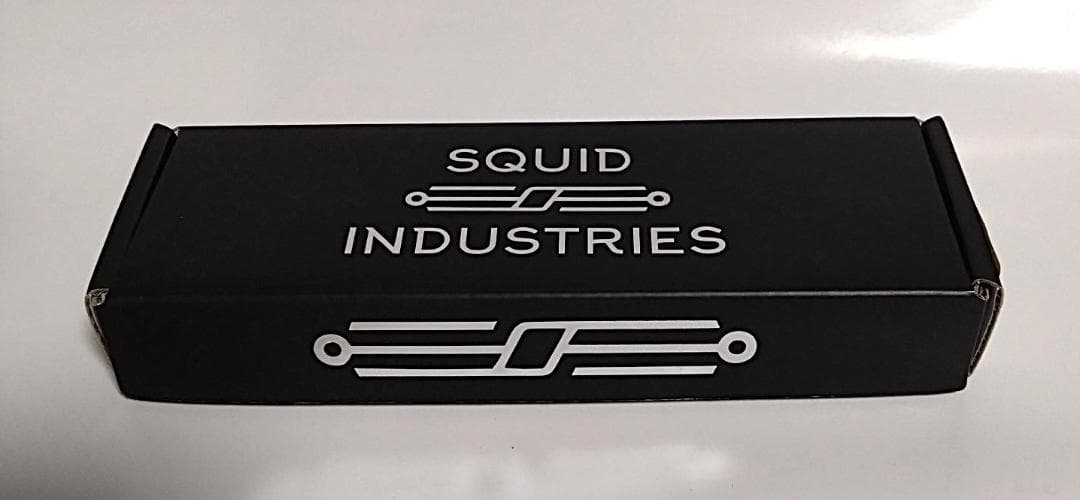 スクイッドトレーナーV4　バタフライナイフ　トレーナー