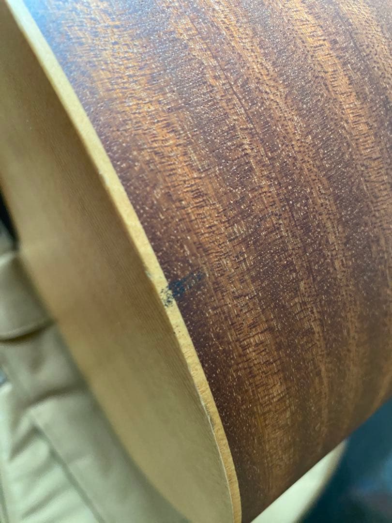 アコースティックギター　taylor