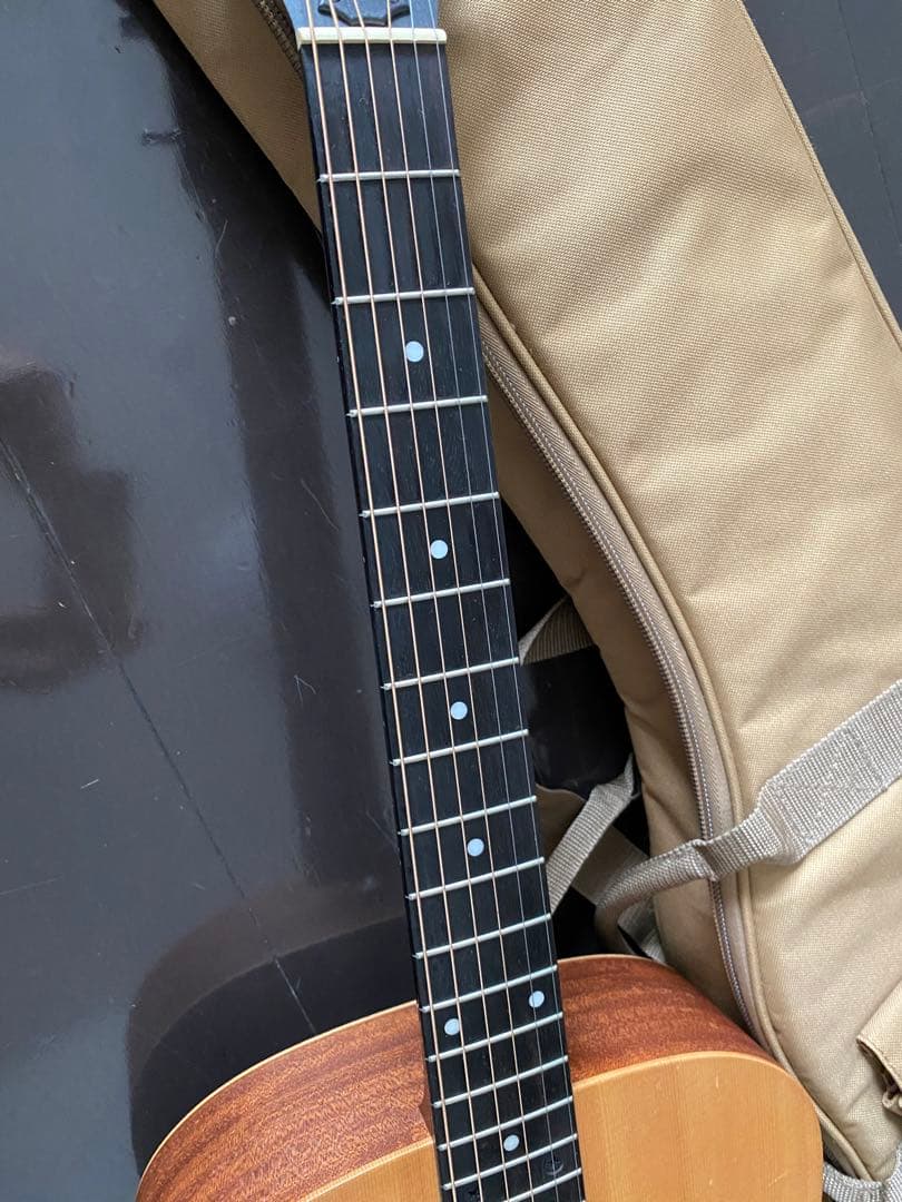 アコースティックギター　taylor