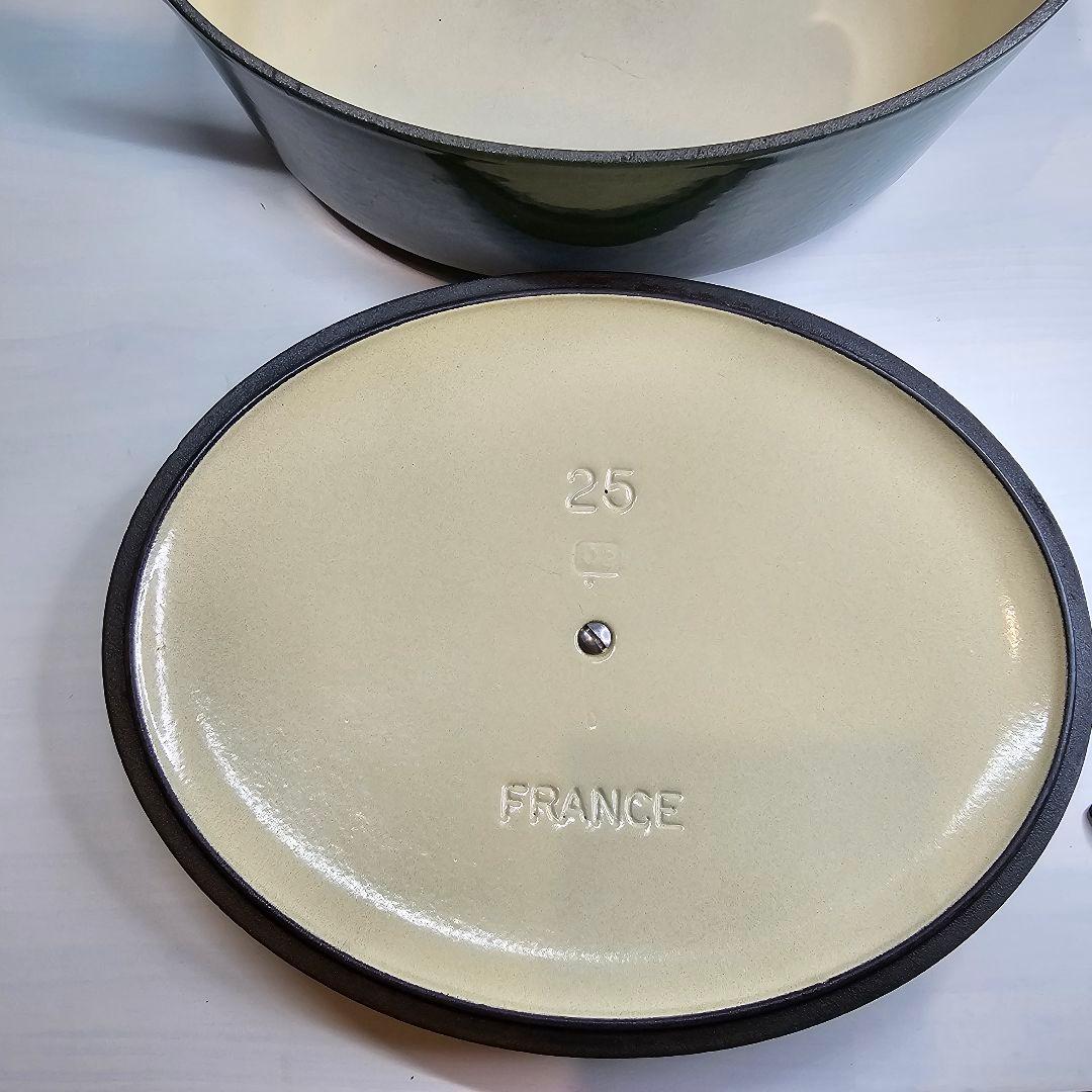 希少 廃盤 LE CREUSET ル・クルーゼ オバール 25cm モスグリーン