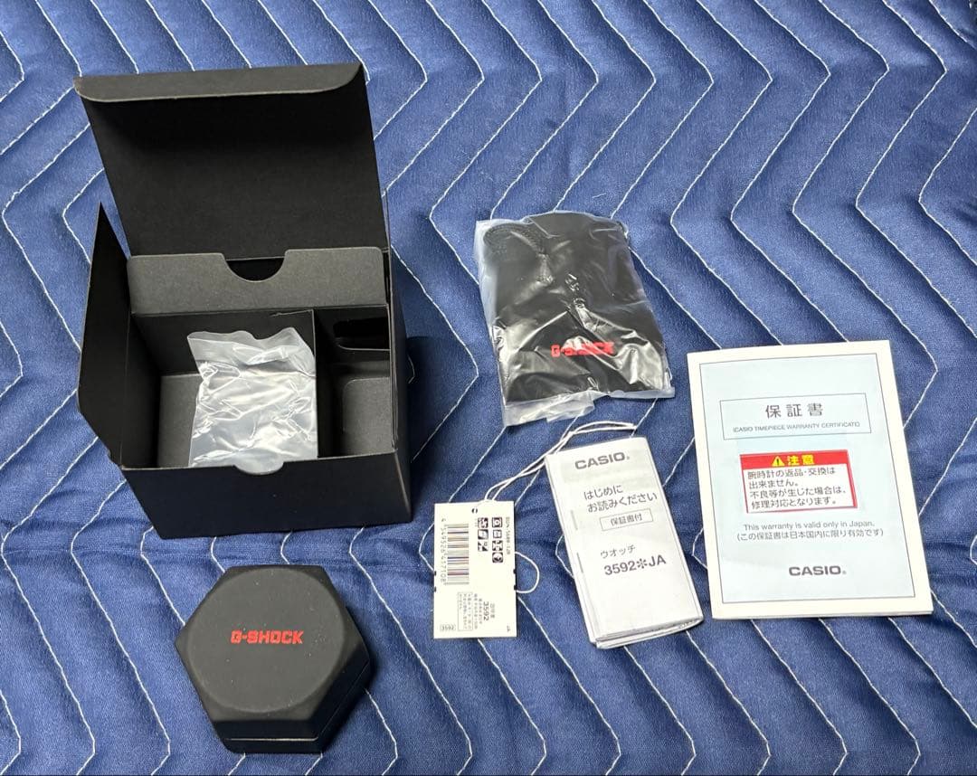 カシオCASIO G-SHOCK nano DWN-5600-1JR ブラック