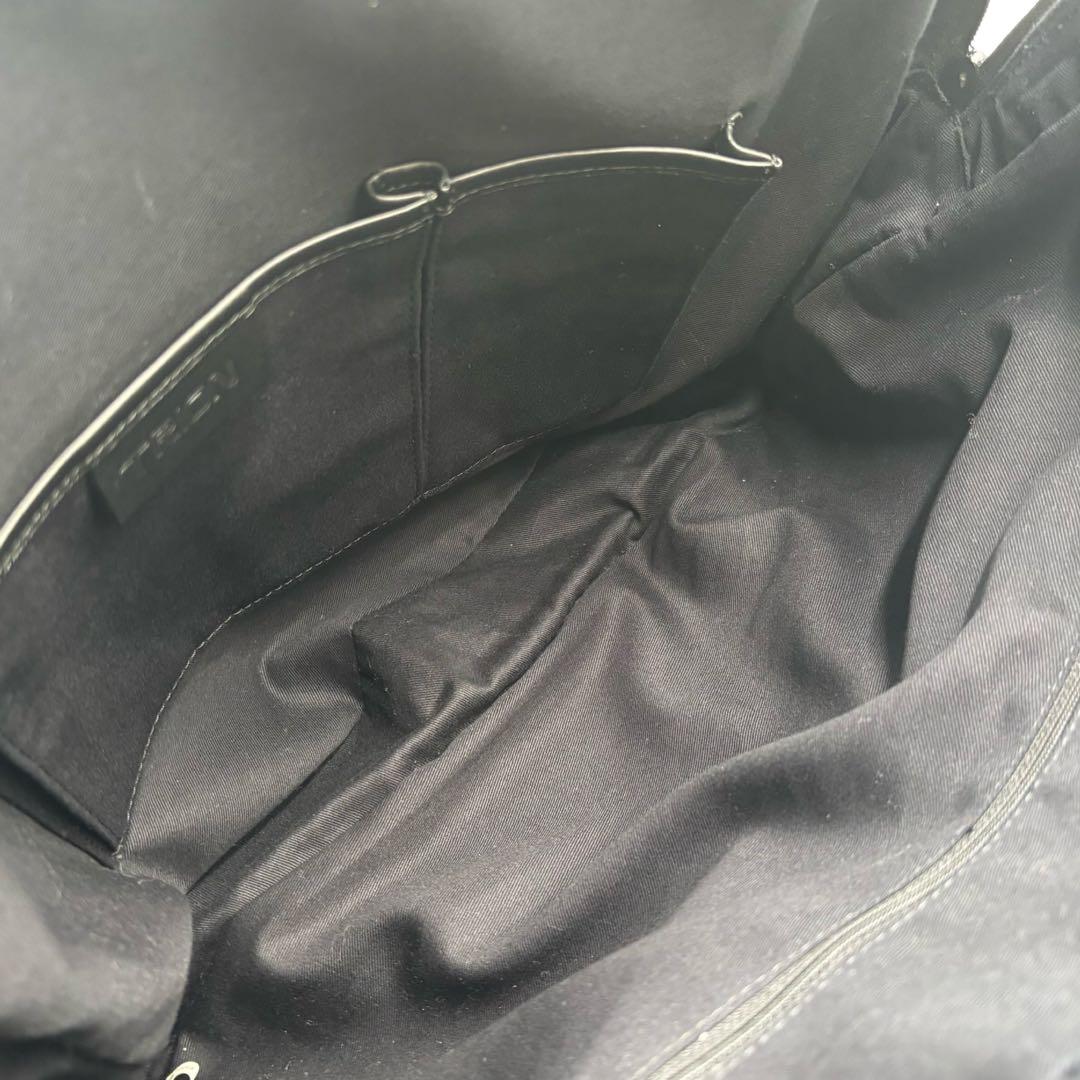 【新品タグ付き】トライオン　ビジネスバッグ　レザー　ブラック　通勤通学　大容量